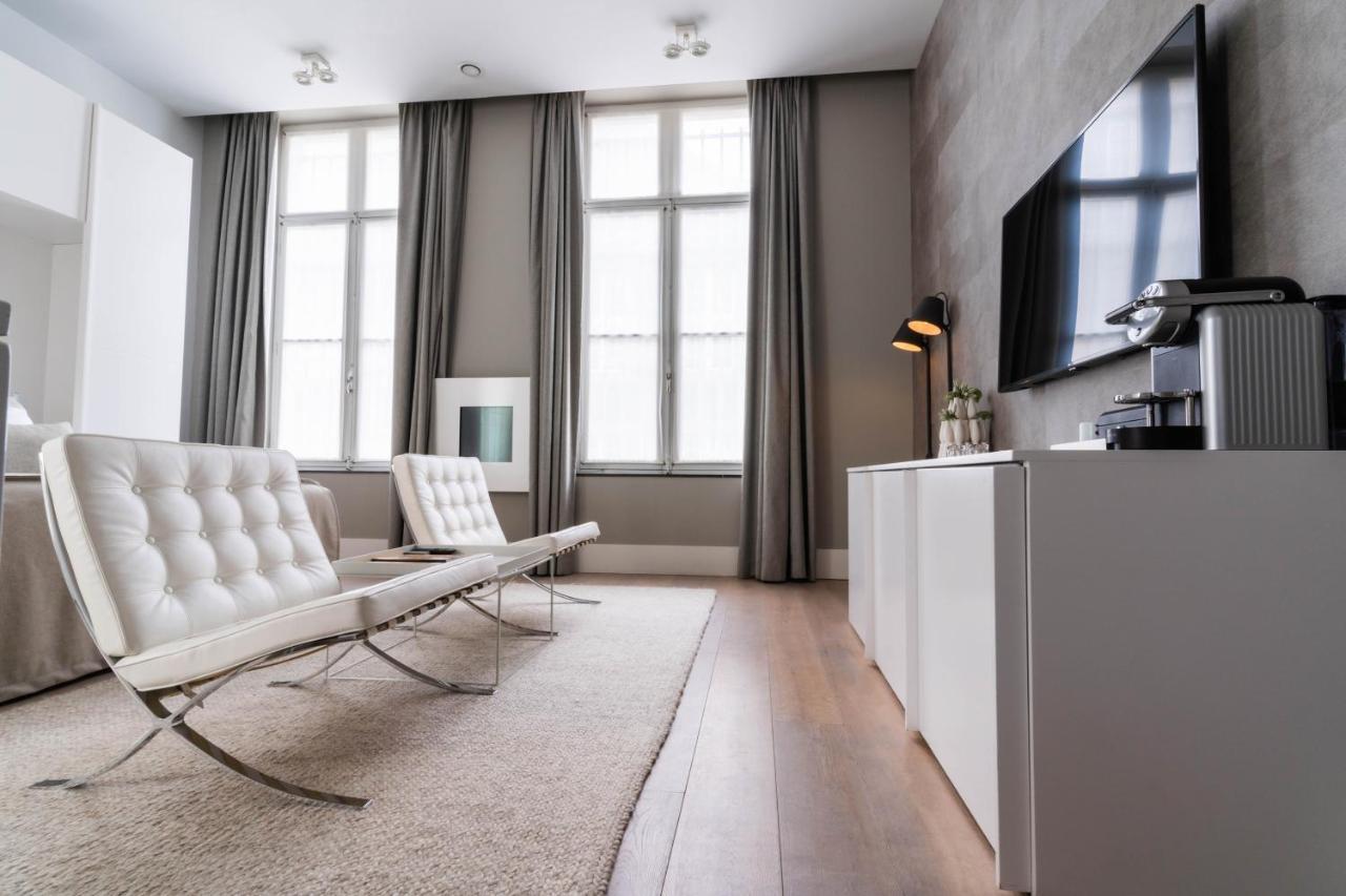 Het Arresthuis Roermond Buitenkant foto A typical apartment at the Hotel