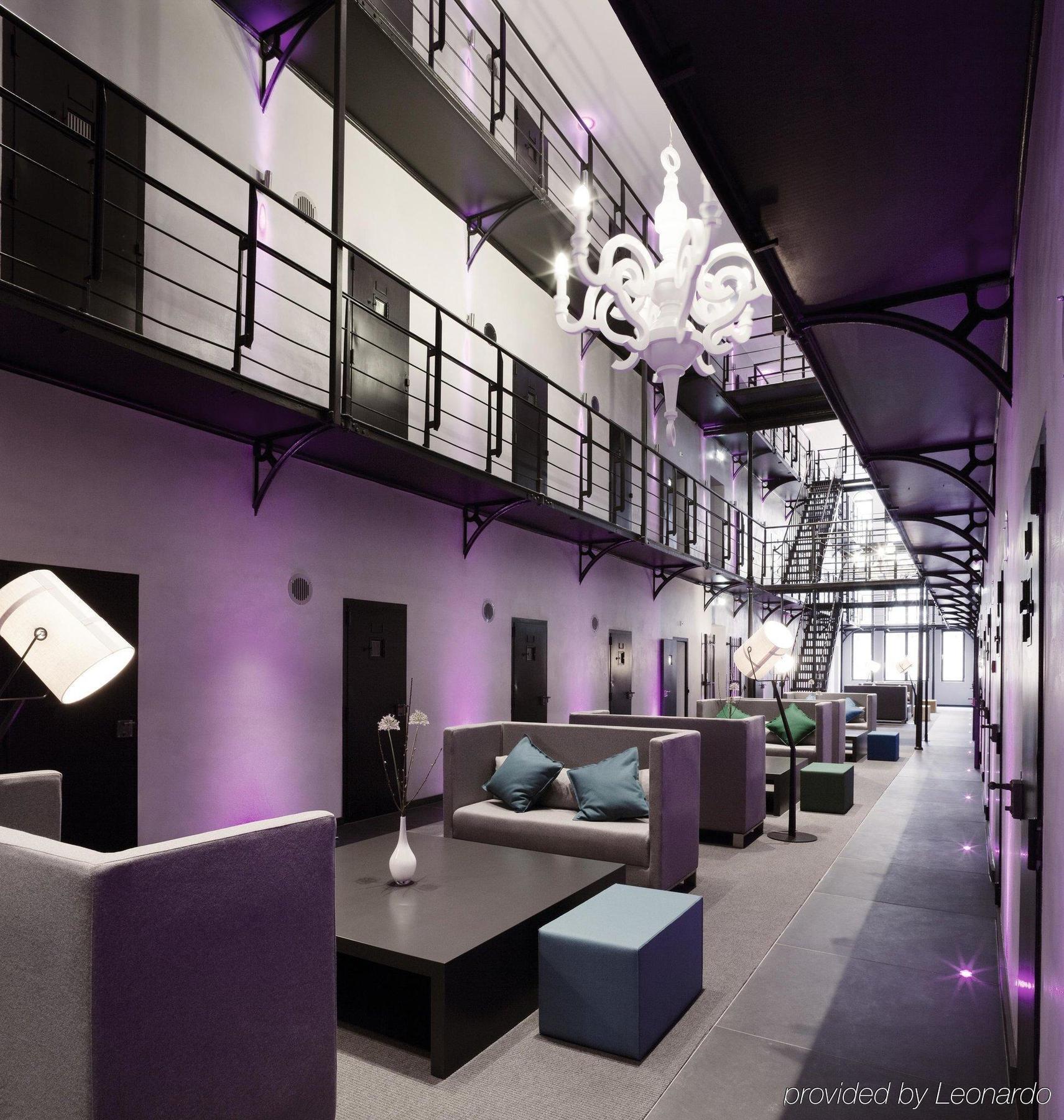Het Arresthuis Roermond Interieur foto The interior of the hotel